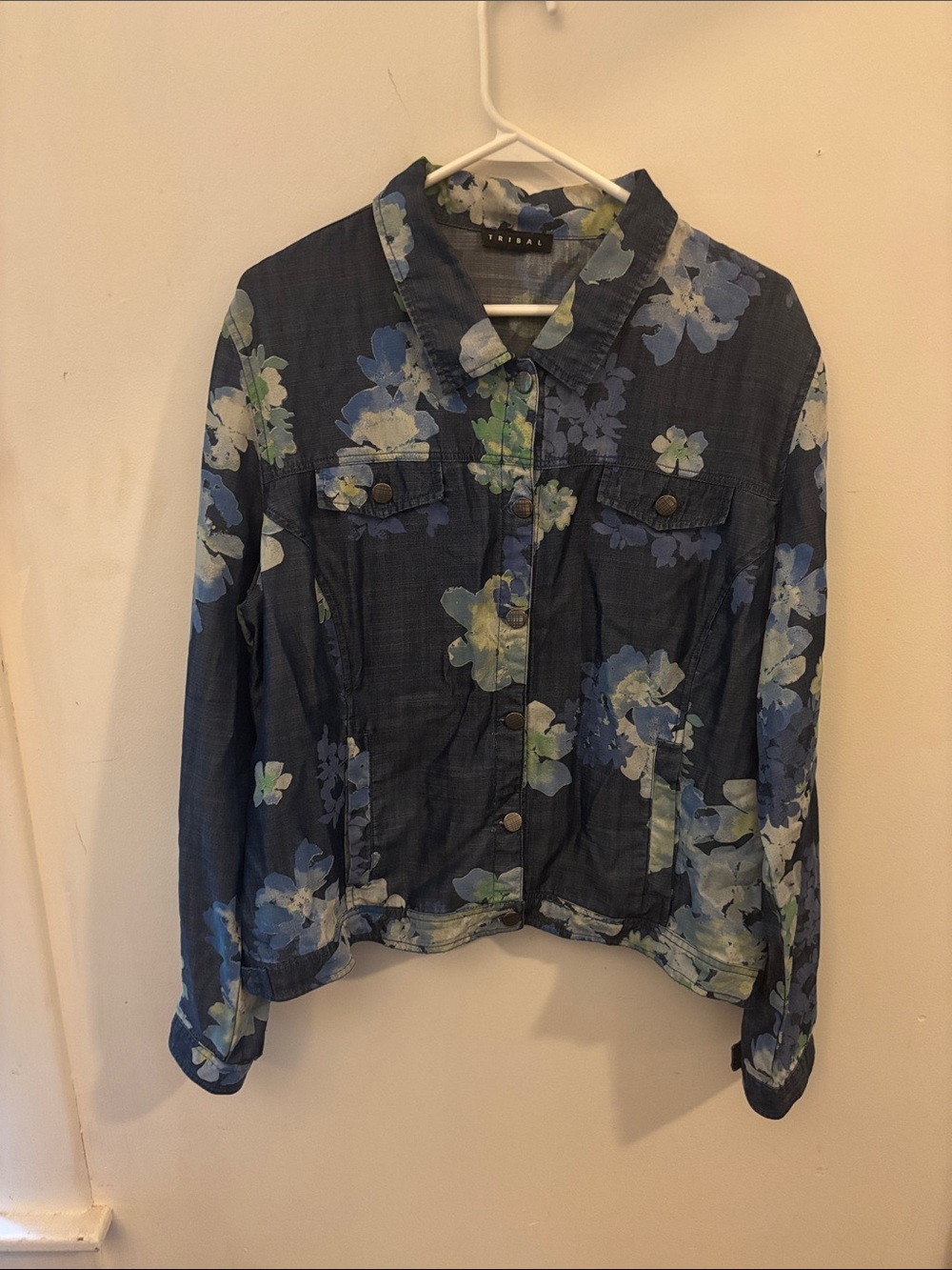 Tribal Jeans Floral Denim Jacket Watercolor Blue Green Trucker Size XL / 1X